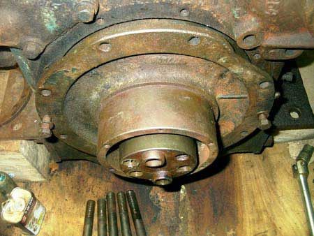 Main bearing housing removed from Bolinder 1001
